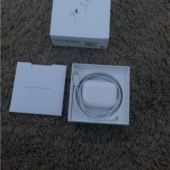 airpod pros brand new only opened to show actual product - Picture 2 of 4